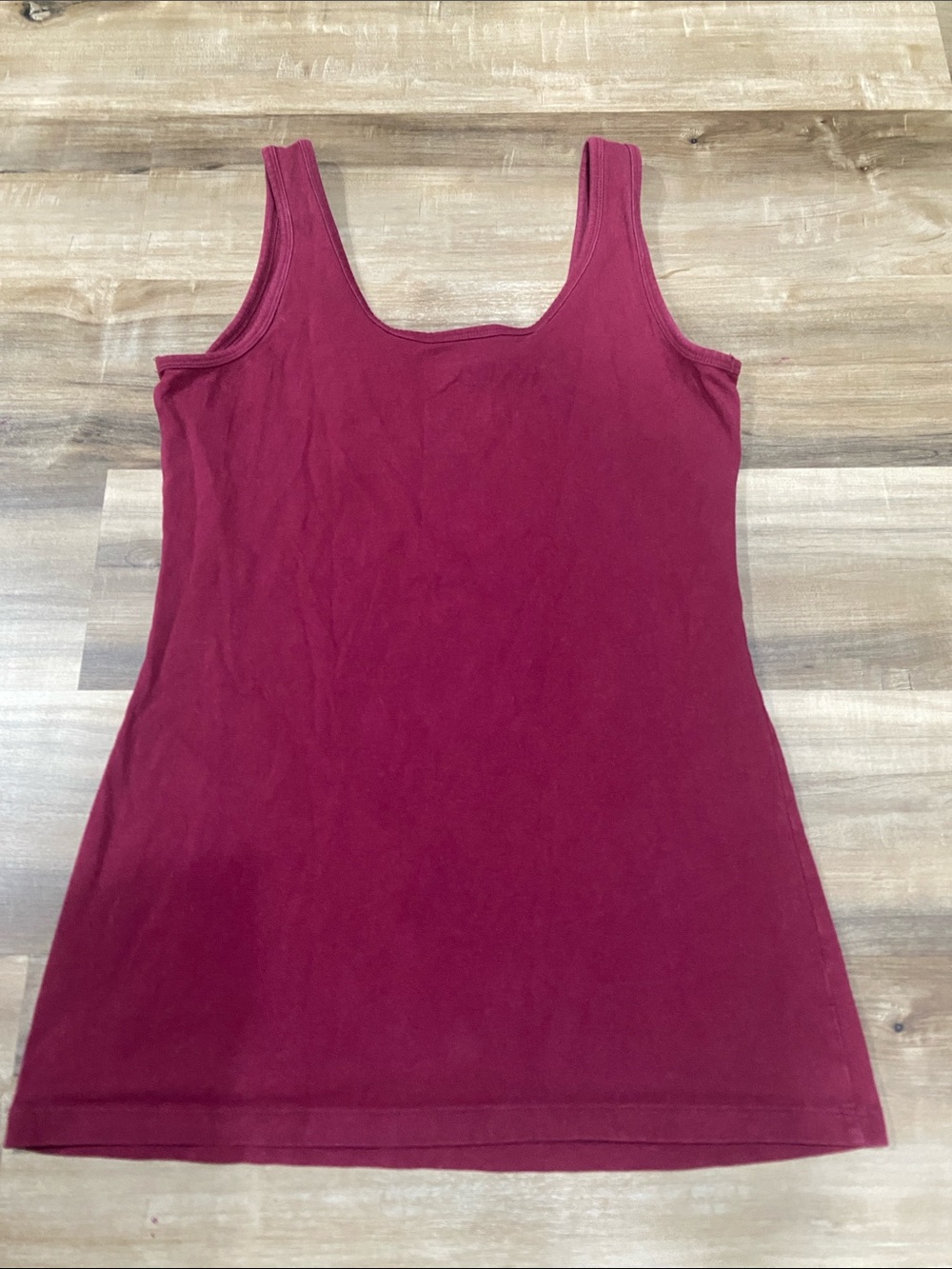 Classic Women's Scoop Neck Tank Top - Burgundy